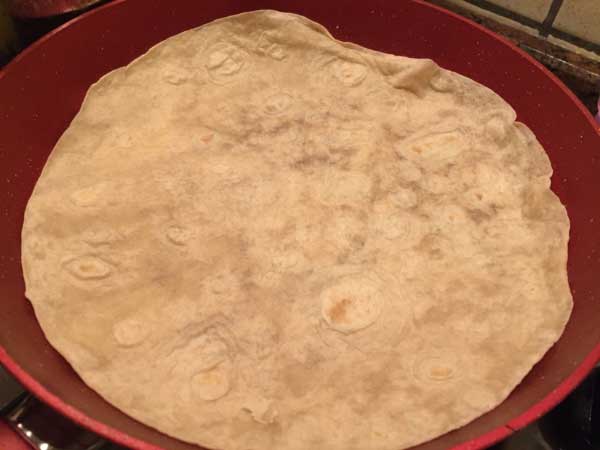 Börek aus der Pfanne aus Lavash - Lavaştan Tava Böreği