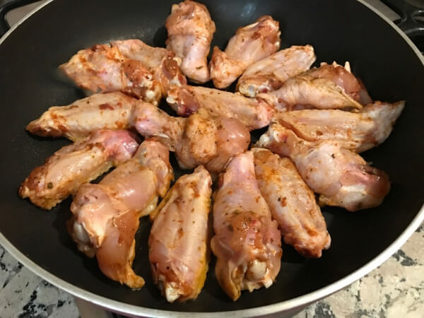 Hühnerflügel mit Soße - Soslu Tavuk Kanat