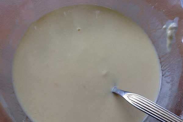Weizensuppe mit Joghurt - Yoğurtlu Dövme Çorbası