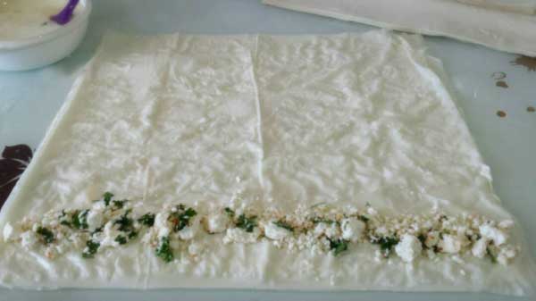 Börek mit Käse - Baklava Yufkasından Peynirli Börek