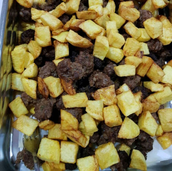 Frikadellen und Kartoffel aus dem Ofen - Fırında Köfte Patates