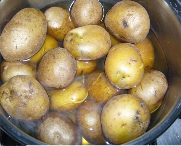 Kartoffelsalat - Leziz Patates Salatası