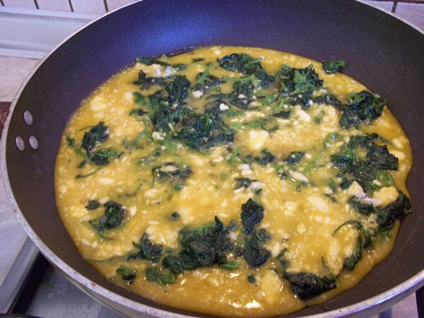 Omelette mit Brennesseln - Isırgan Otlu Omlet
