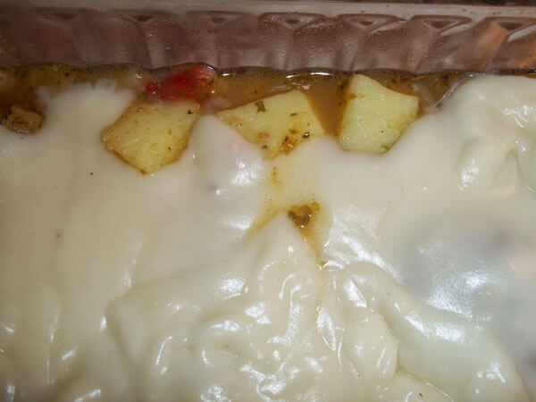 Hähnchen mit Bechamelsauce und Kartoffel - Beşamelli Patatesli Tavuk