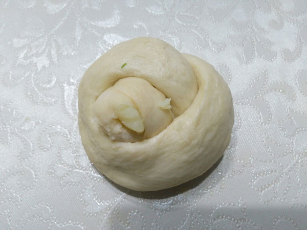 Türkische Brötchen mit Kartoffel - Patatesli Açma