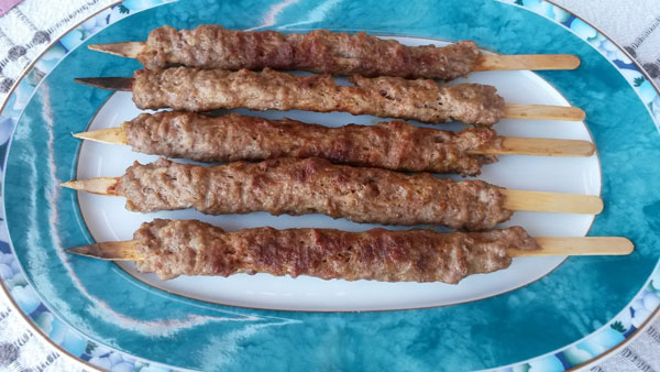 Hausgemachter Adana Kebab - Evde Adana Kebab