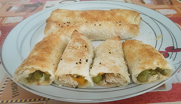 Börek mit Hähnchen und Gemüse - Tavuklu Sebzeli Börek